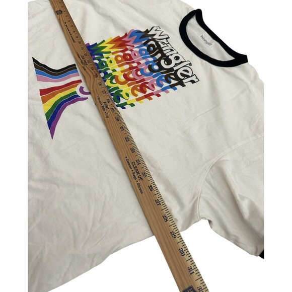 Wrangler Crew Neck Tee Shirt Size 2XL XXL Unisex Rainbow Pride Vibrant Retro - Picture 6 of 6